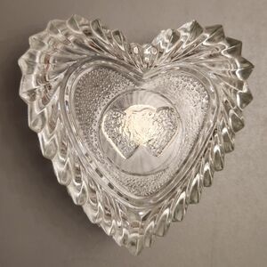 Heart-Shaped Glass Trinket Jewelry Box